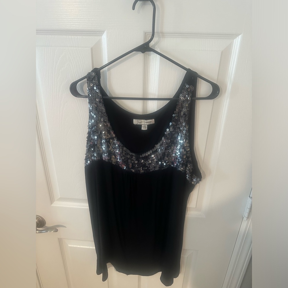 Women’s tank top stylish